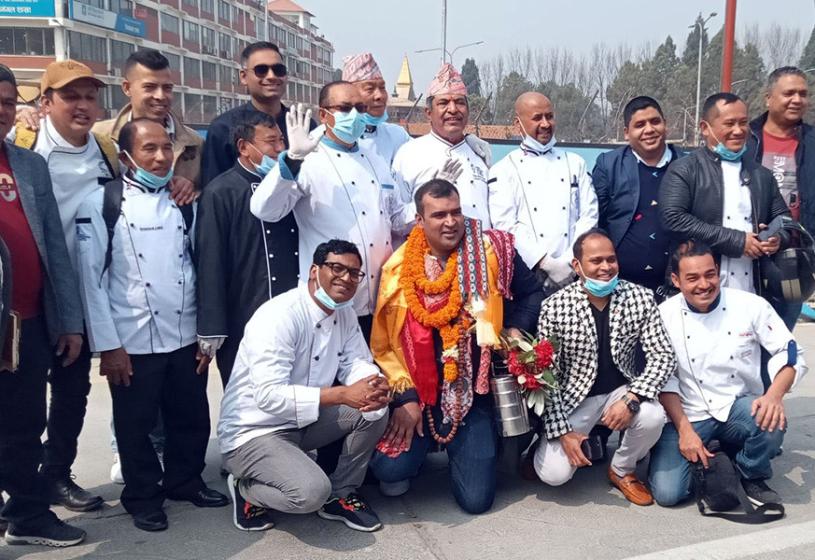 ‘बिबिसी सो’का चर्चित मास्टर सेफ सन्तोष भन्छन्, ‘नेपाली खाना विश्वभर पस्किँदैछु’